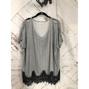 Maurices size 2 2x cold shoulder shirt